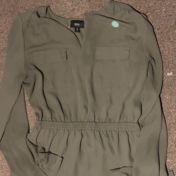 Dresses & Skirts - Green dress